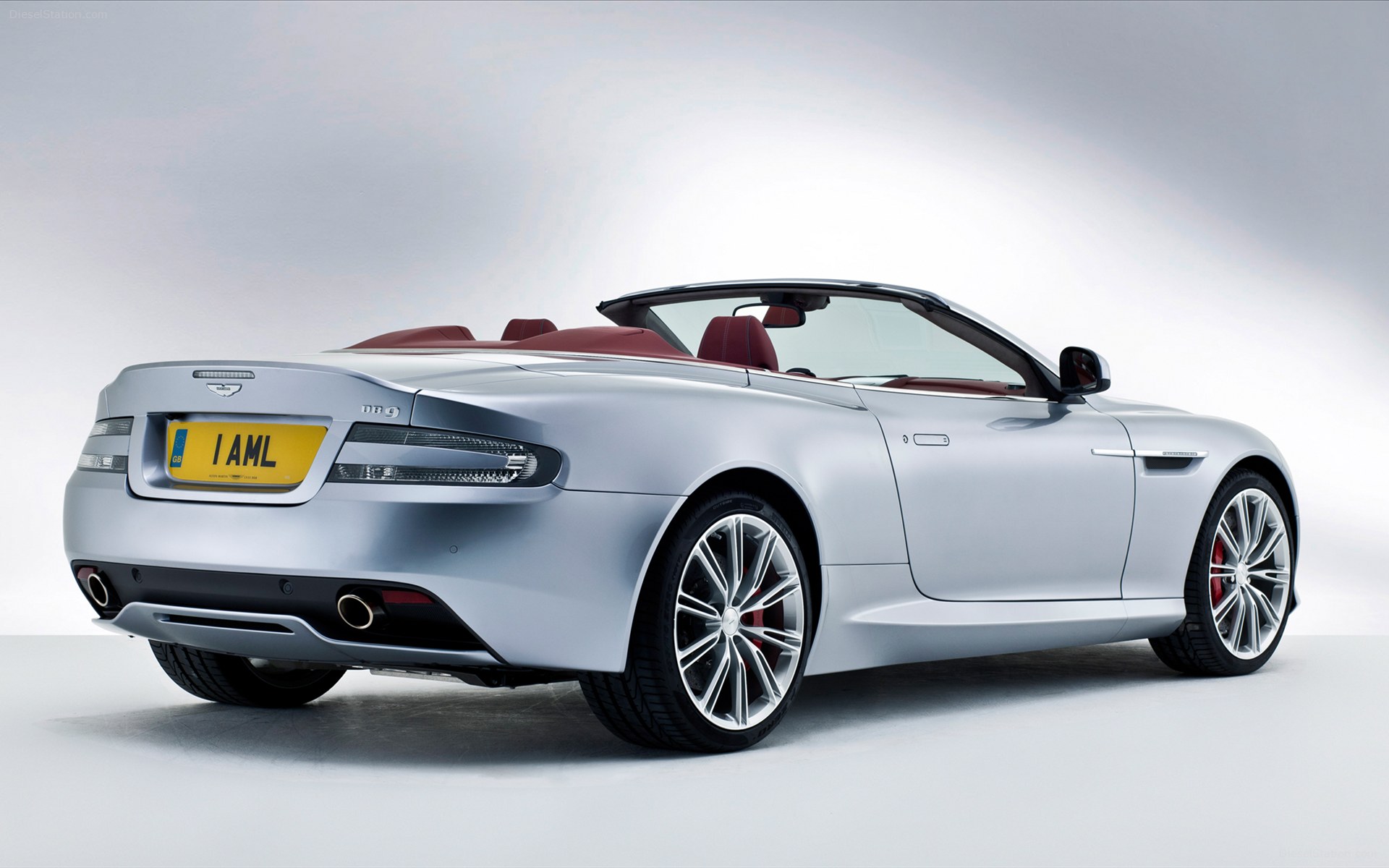 Aston Martin DB9 2013